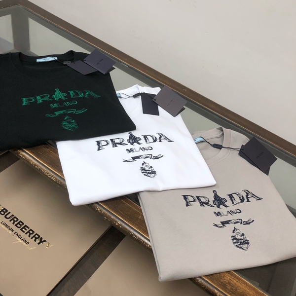 ブランドTシャツ背面デザイン